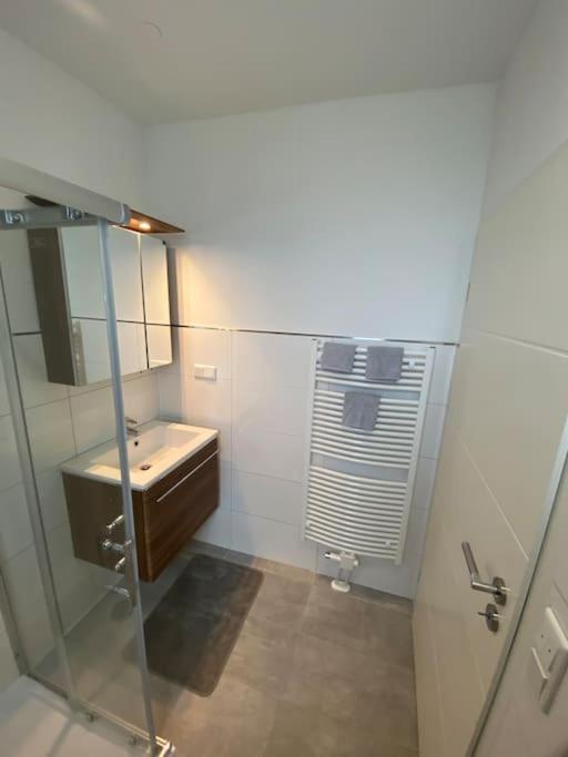 Neues Bungalow Fuer Bis Zu 4 Personen Oberhausen  Luaran gambar