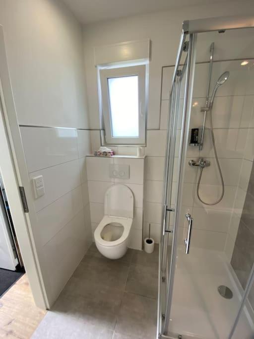 Neues Bungalow Fuer Bis Zu 4 Personen Oberhausen  Luaran gambar